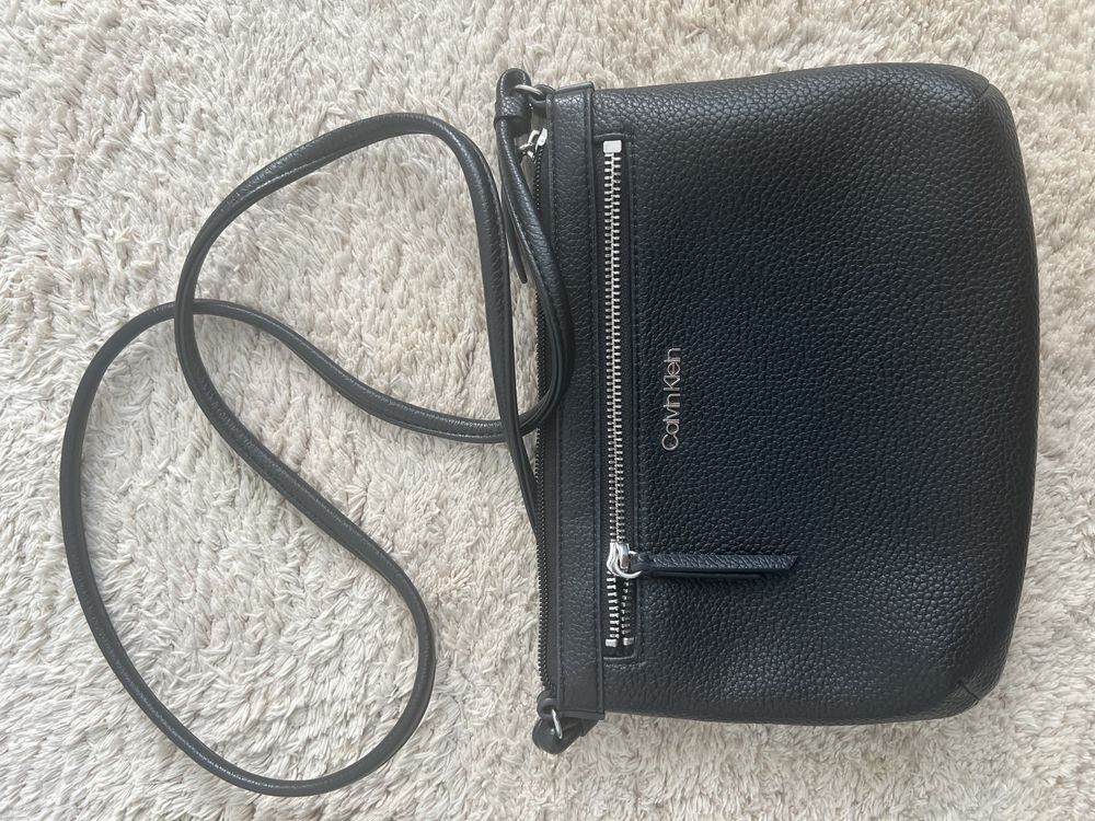 Дамска чанта Calvin Klein