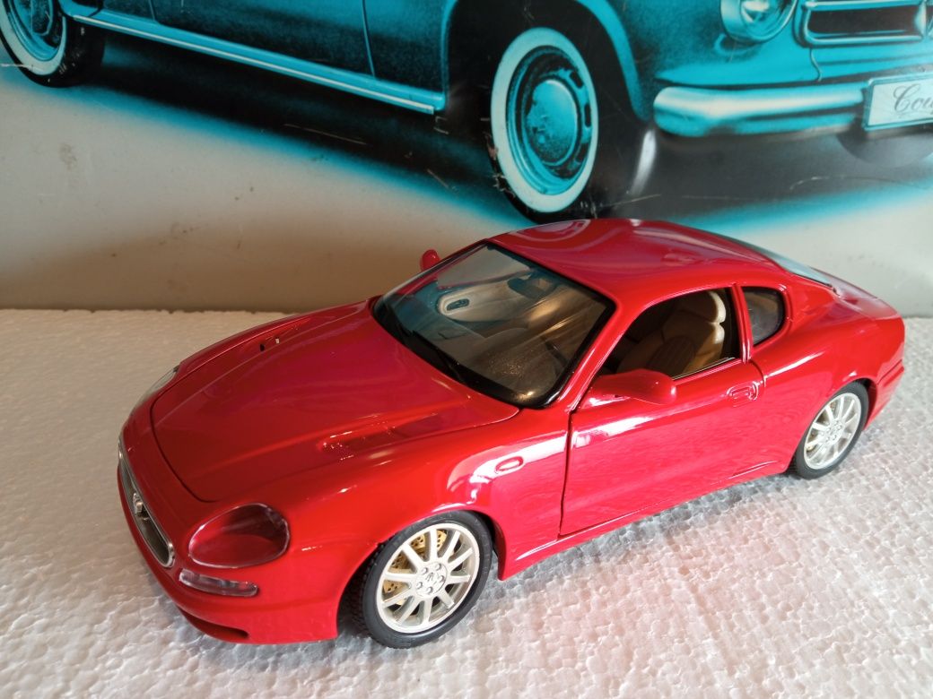 Maserati 3200GT scara 1:18 bburago