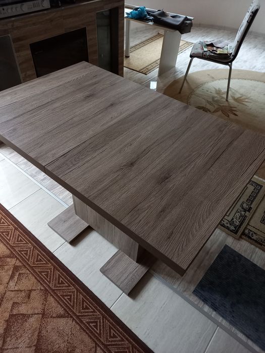 Маса трапезна разтегателна чисто нова