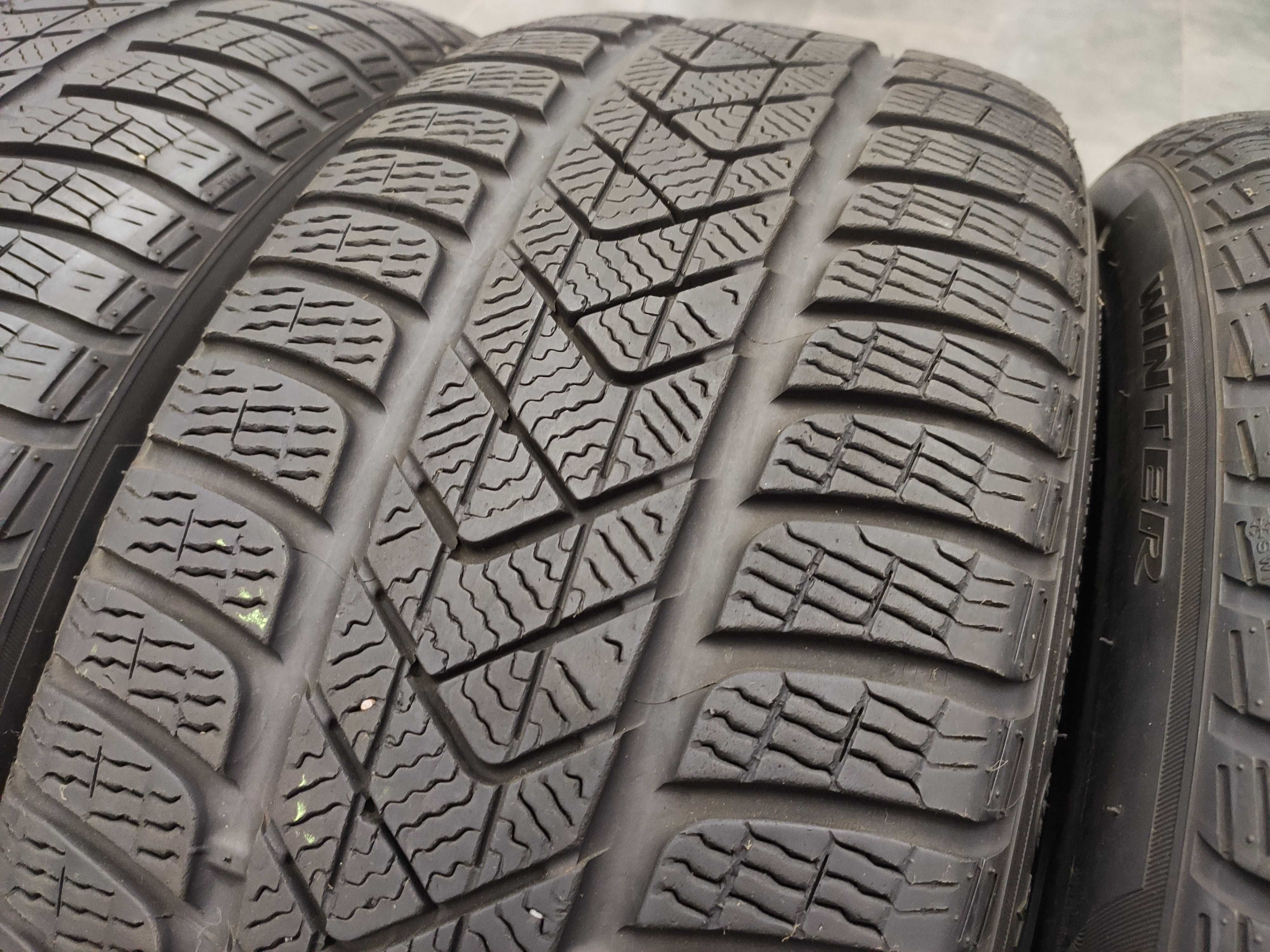 4бр Зимни Гуми 245 45 19 - Pirelli Runflat