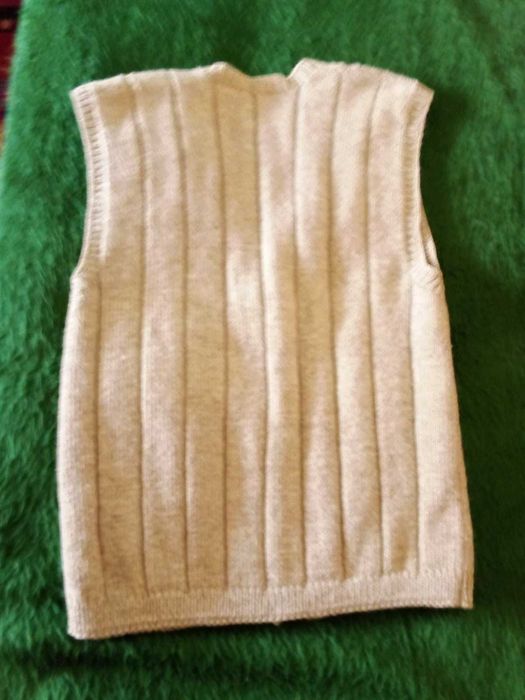 Вълнен елек - голям размер