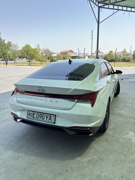 Hyundai Elantra 1.6 atmosferni