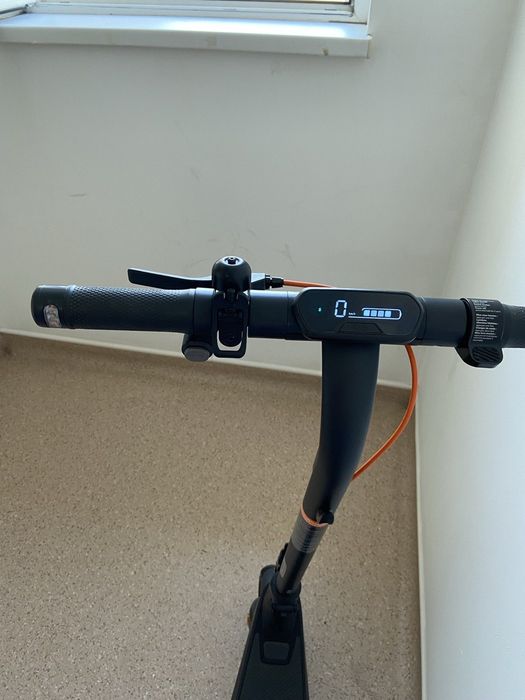 Ninebot E2 pro (inca la garanție)