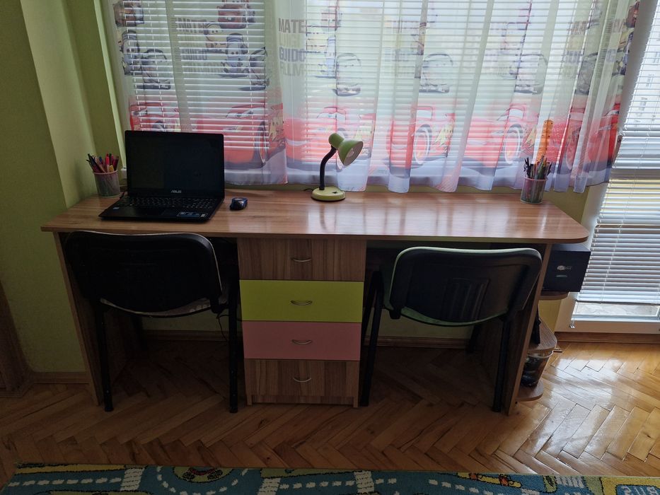 Двойно бюро за детска стая