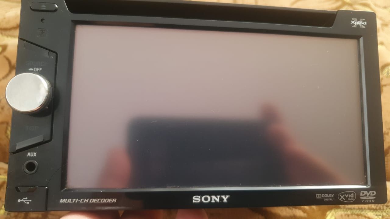 Продам авто магнитоллу SONY