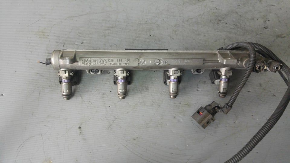 rampa cu injectoare 1.4 benz aub vw polo 9n golf 4 skoda fabia 1 seat cordoba 6l 036031a 036133319ak