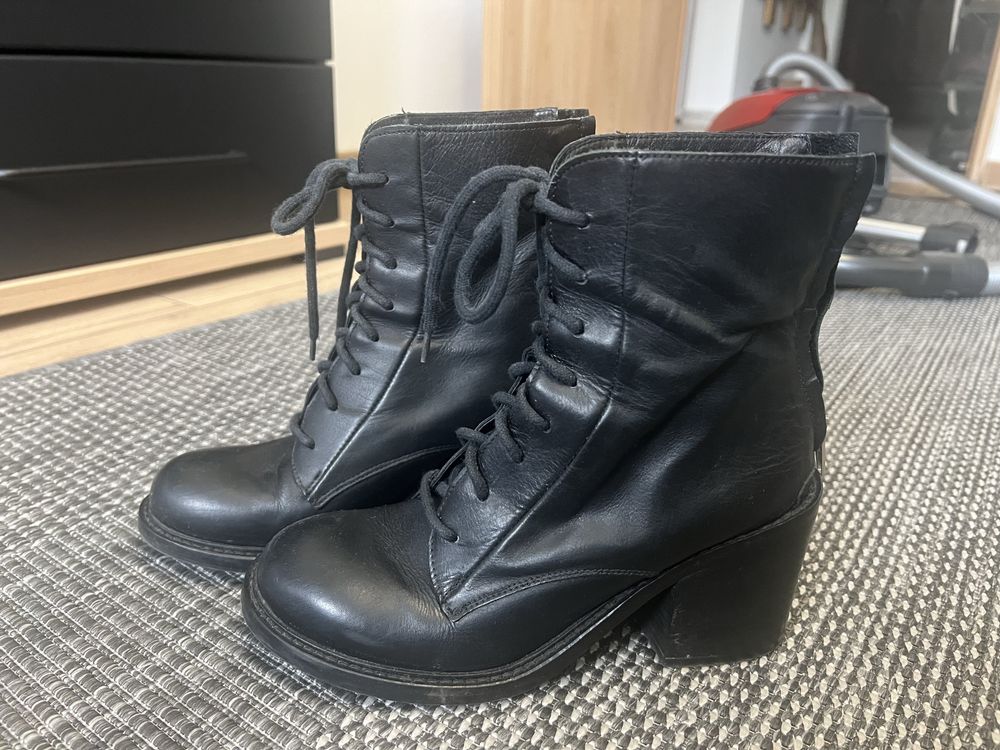 Ghete piele primavara toamna Bata 37