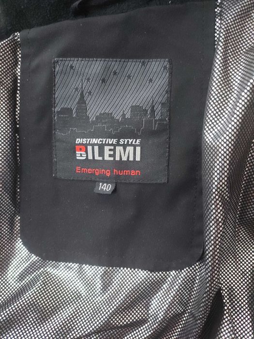 2 зимние куртки на девочек ростом 128 и 140