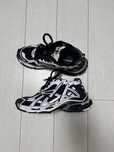 Balenciaga Runner 43