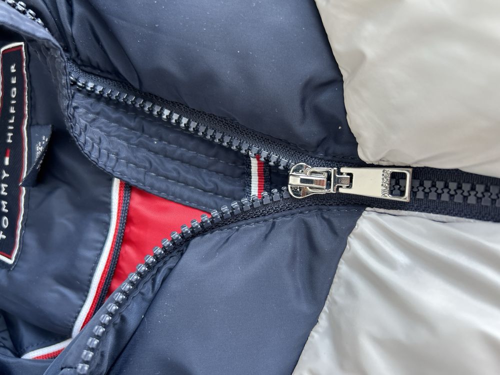 Зимно яке Tommy Hilfiger XS