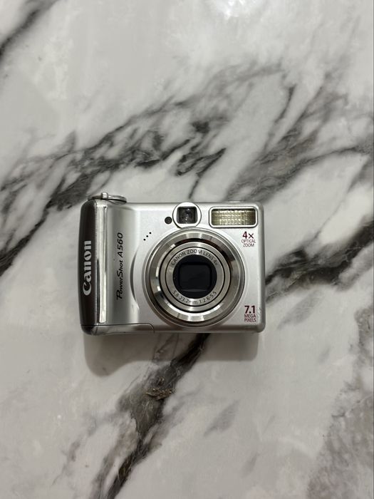 Мыльница Фотоаппарат Canon PowerShot A560