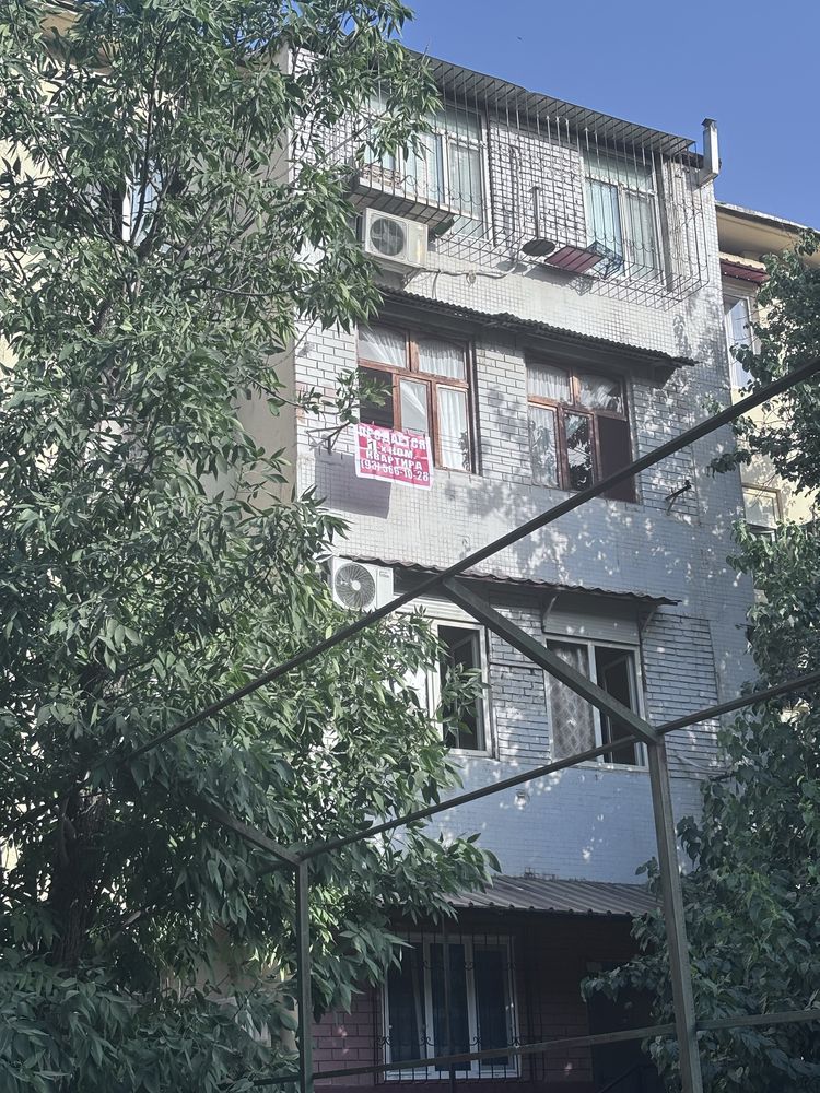 Авиасозлар 4 . 1 КОМНАТА  . 1.5*6  3 этаж