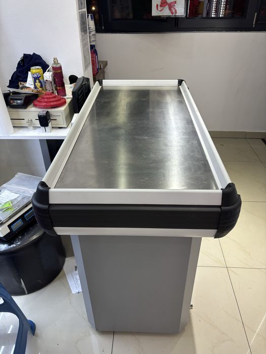 Tijghea/ masa pentru casa de marcat