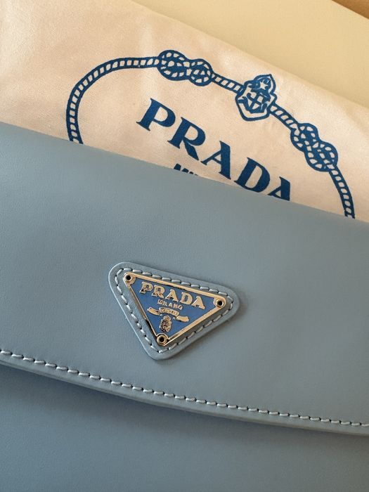 Малка чанта модел на Prada