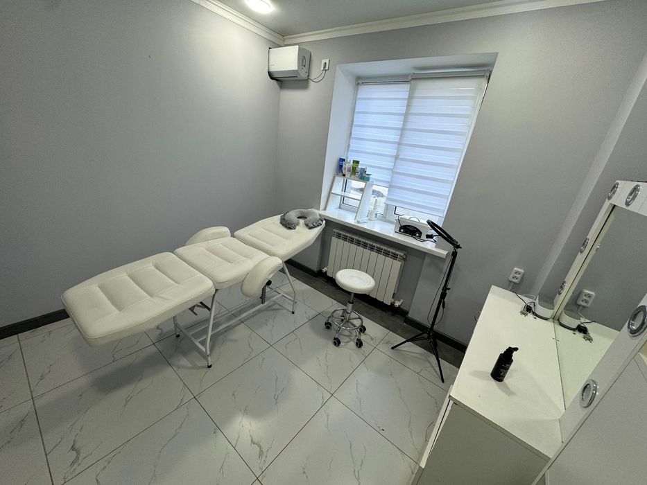 Сдам в аренду кабинет в салоне для наращивания ресниц