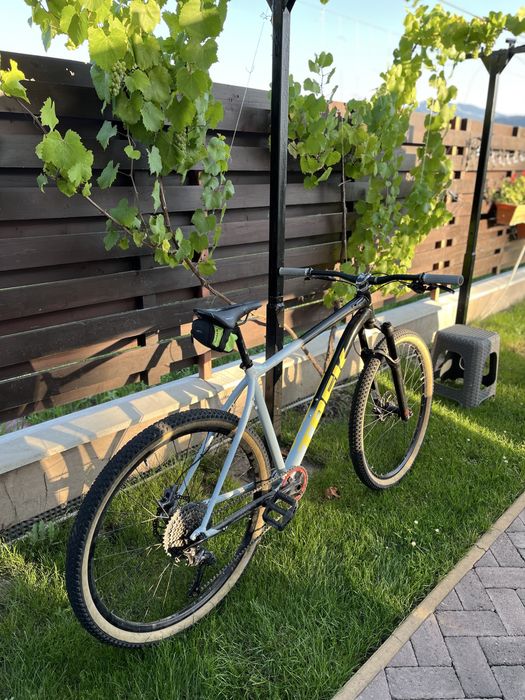Bicicleta MTB Trek Hardtail 29”-Deore xt 1x11, Manitou minute air 120