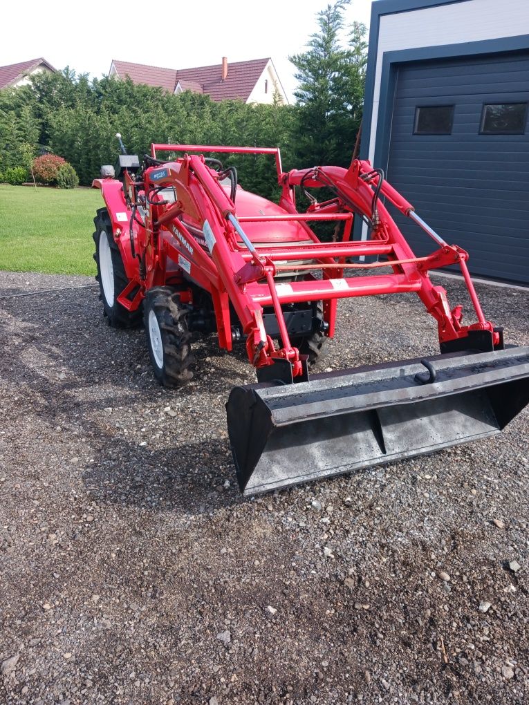 Tractor japonez kubota yanmar 24cp