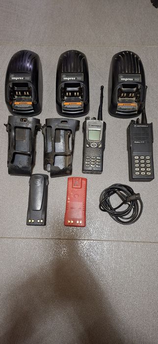 Lot 2 stații emisie - recepție Motorola plus accesorii