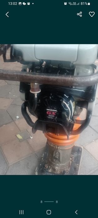Mai compactor MIKASA că și noucu motor HONDA