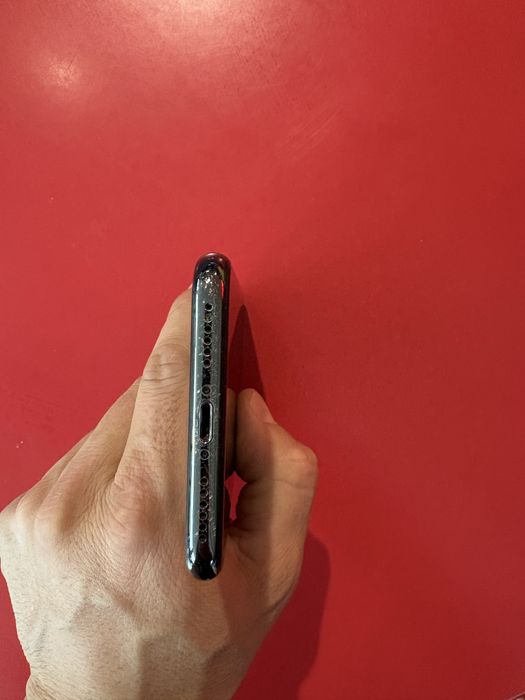 iPhone X - 256GB Space Gray (черен цвят е)