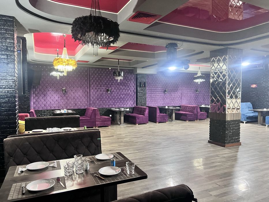 Tayor biznes sotilati RESTO BAR