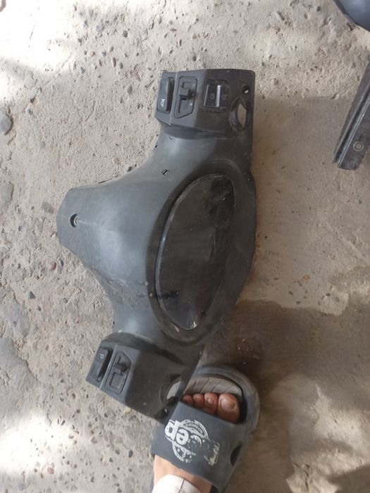 Skuter lar uchun zapchastlar bor