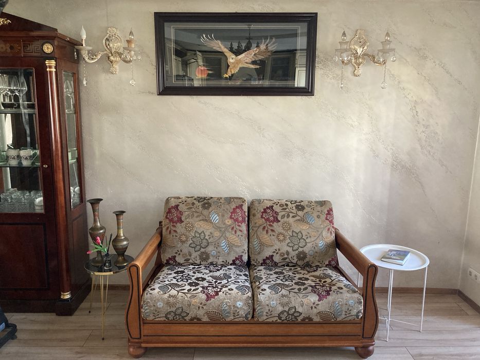 диван в зал гостиную, обивка джакард , красное дерево массив, малайзия