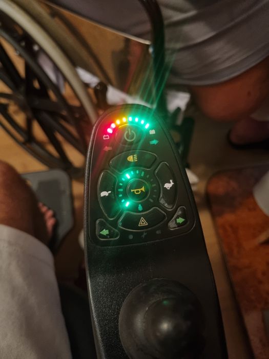 Căruț electric aproape nou