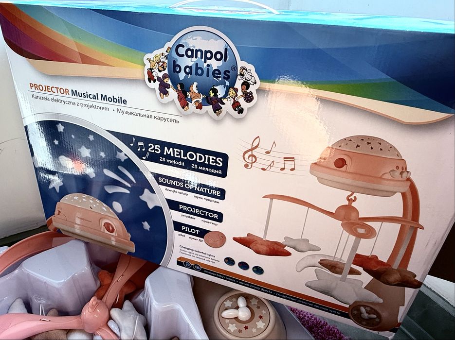 Музикална бебешка въртележка с проектор Canpol, розова