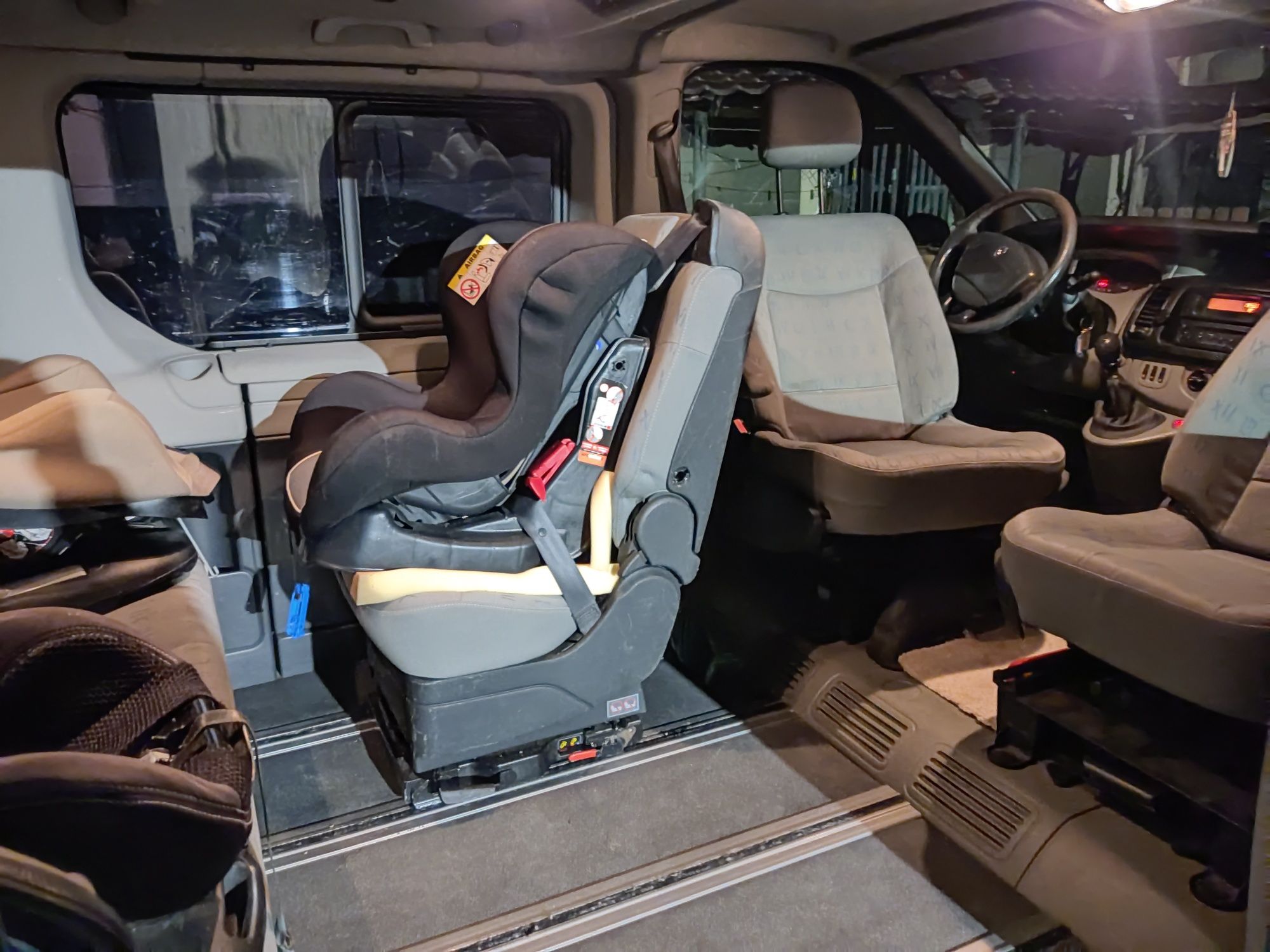 Renault Trafic Generation, camper,ediție limitată (multivan), pat.