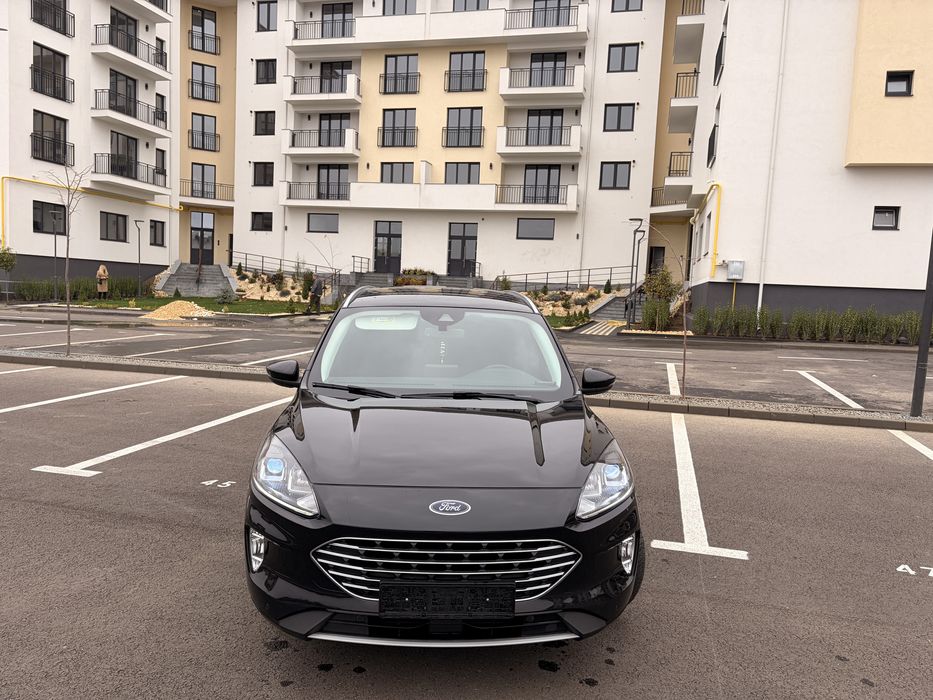 Ford kuga hibrid 2023 ( inmatriculat )