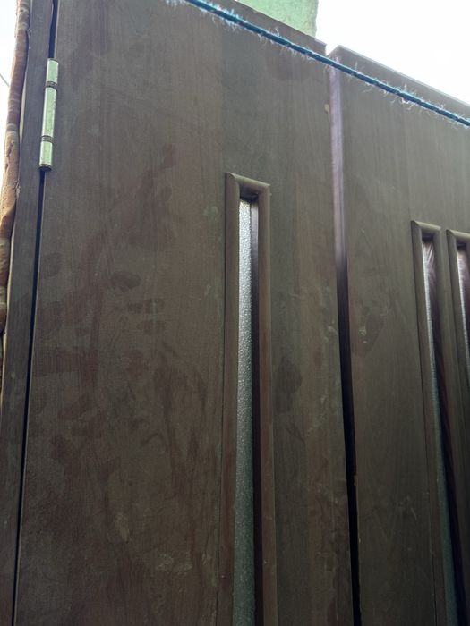 Дверь меж комант