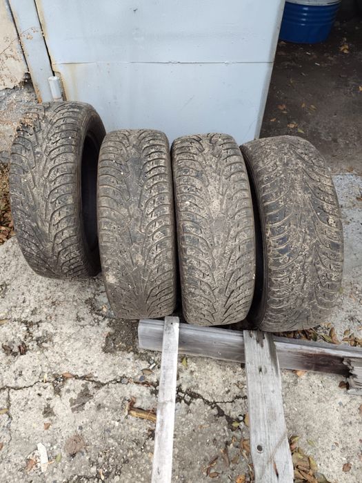 Продам шины зимние в хорошем состояний