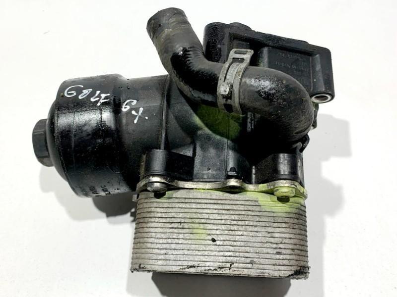 Carcasa filtru ulei cu termoflot Volkswagen Golf 6 plus (2009-2014) 1.6 tdi CAYC 03L117021B