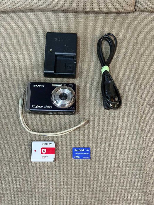 Aparat foto compact Sony Cybershot DSC - W80