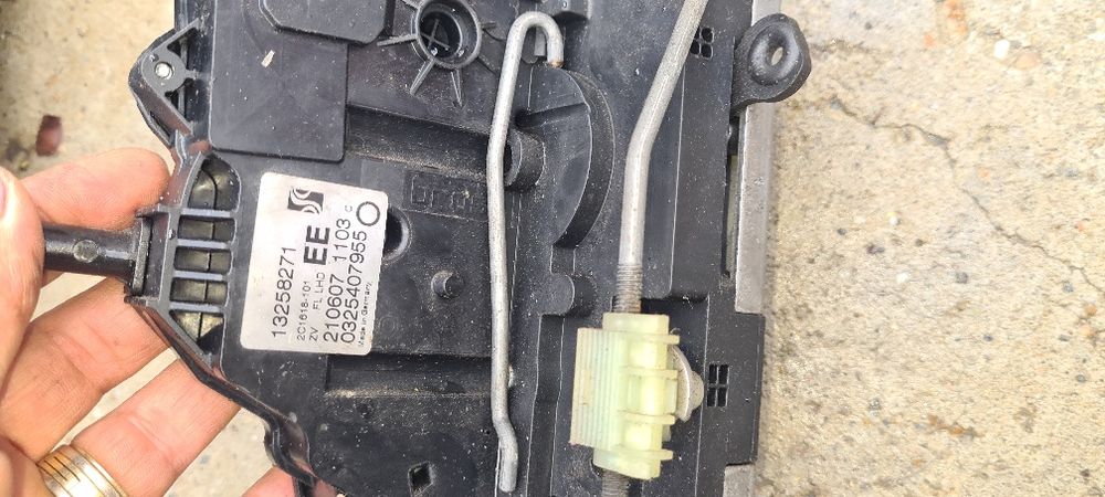 Oglinzi,fete usi ,broaste,butoane opel corsa d nonfacelift