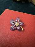 Brosa Christian Dior, autentica. Vintage. Perla si email.