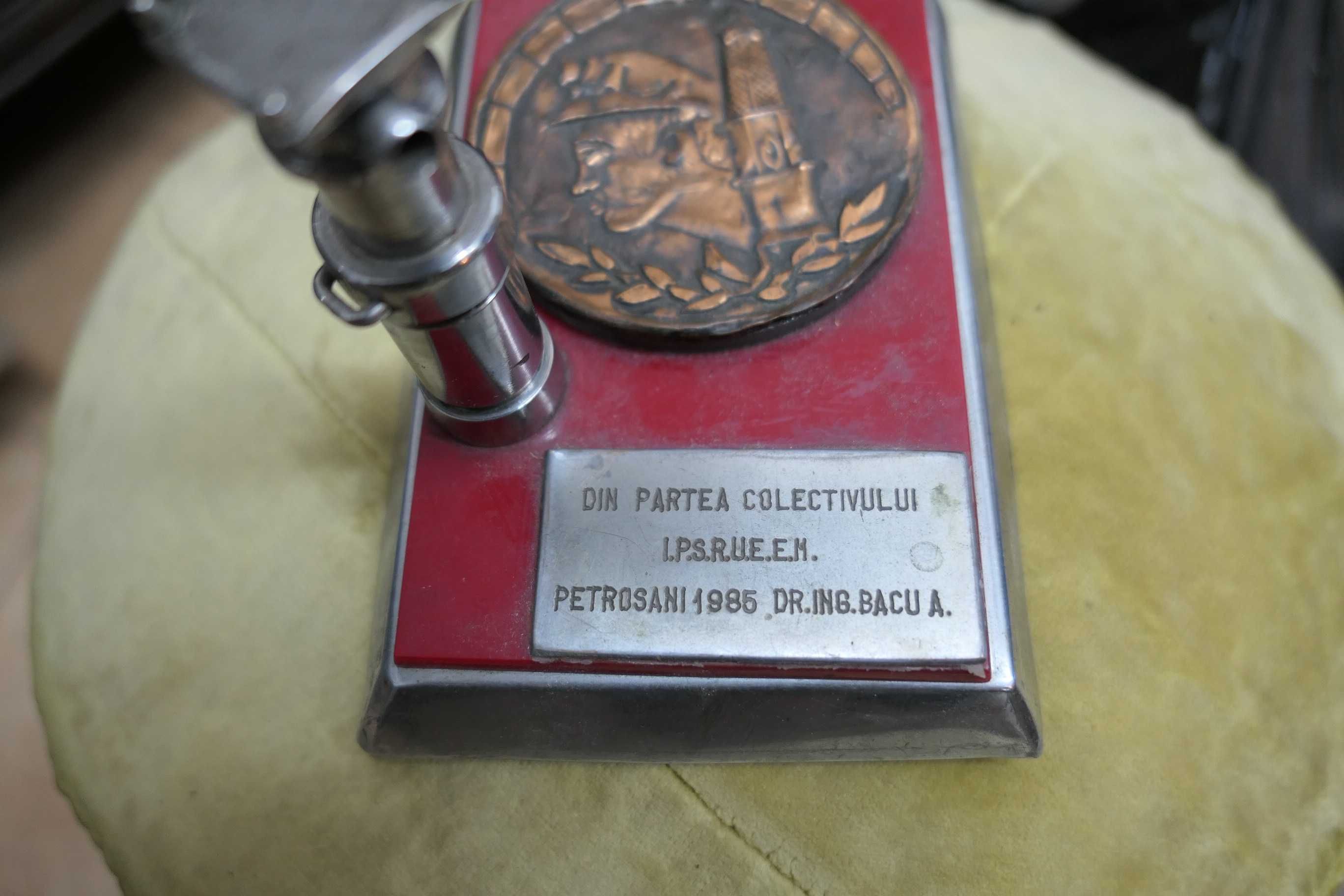 Placheta Decor Minerit Mina Mineri IPSRUEEM PETROSANI 1985 Romania