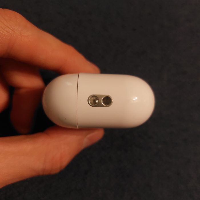 Оригинал кейс от AirPods Pro 2