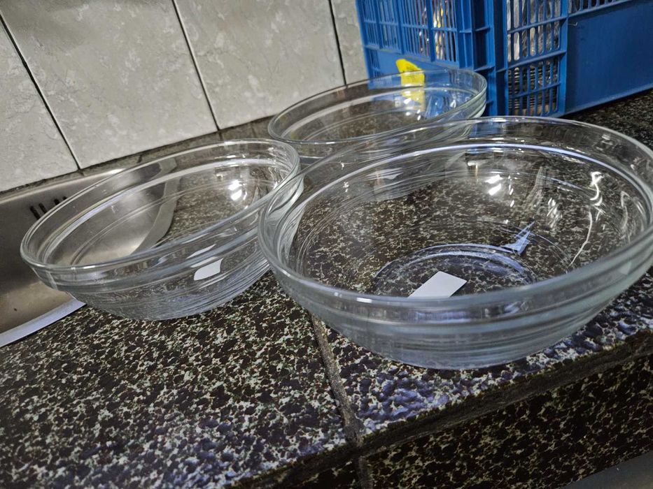 Стъклена купа за салата