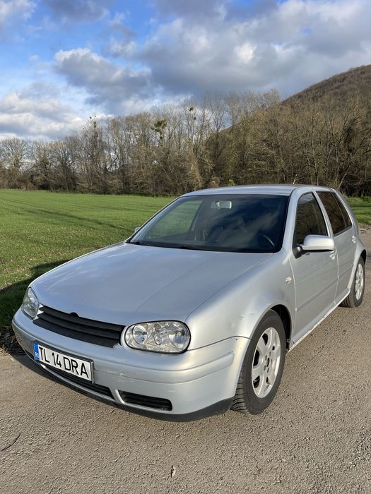 Vând Golf 4 1.9 TDI