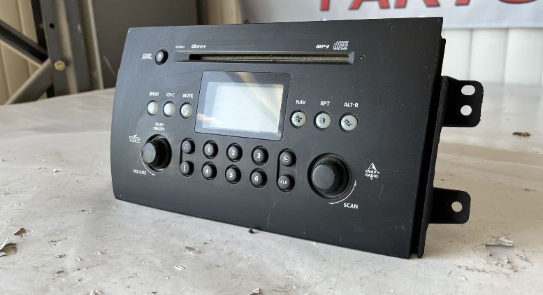 Радио и CD плеър Suzuki Swift 2004-2010.