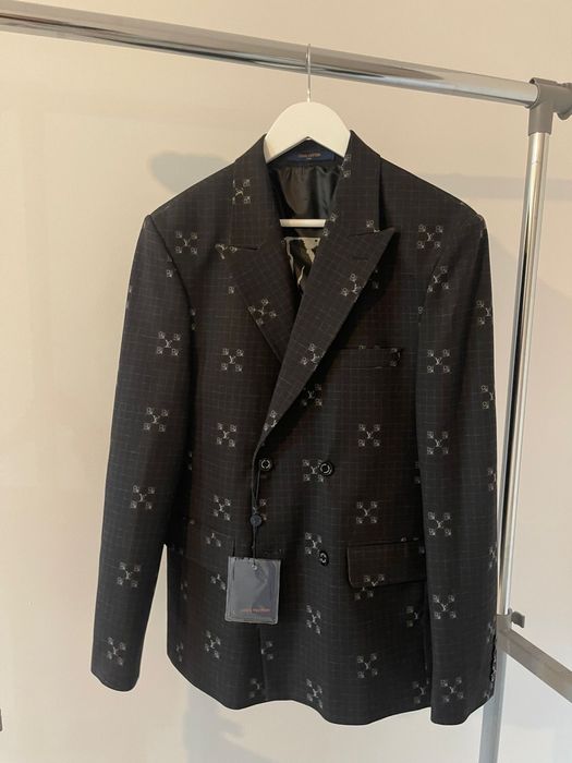 Costum barbati elegant Louis Vuitton