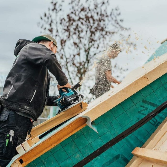 Acoperisuri de A la Z si reparatii de Urgenta