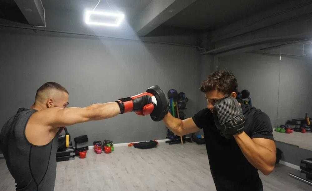 Antrenor personal Muay Thai/Kickboxing/Autoaparare