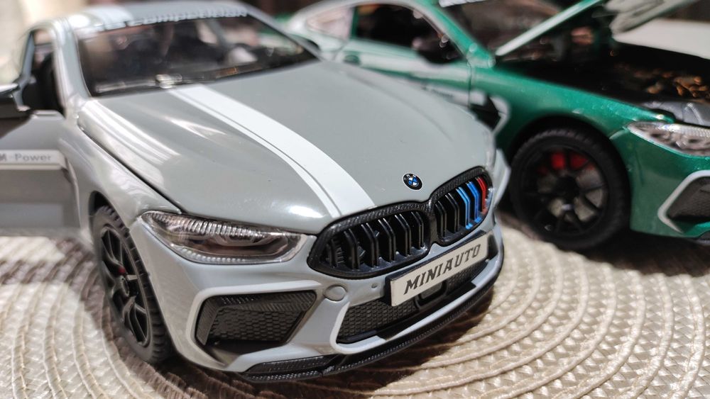 Метални колички – BMW M-Power. Мащаб 1:24.