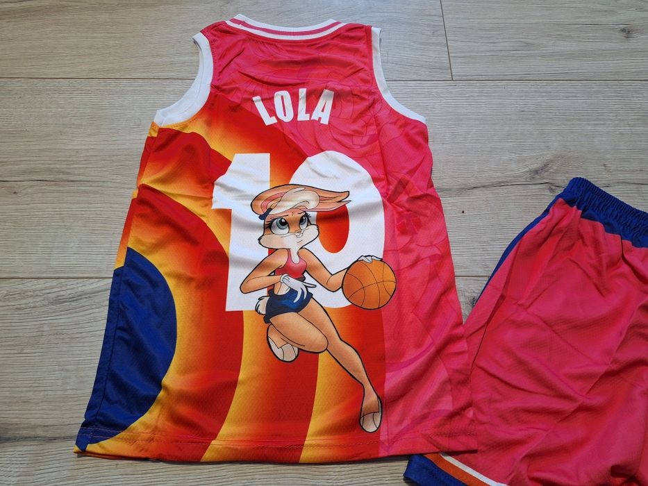 Детски баскетболен екип на ЛОЛА #Tune Squad!