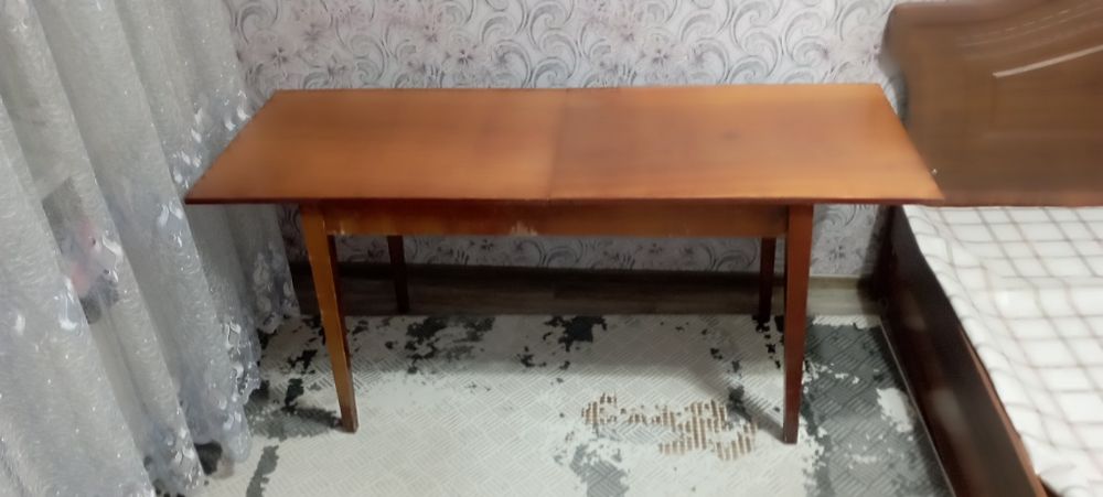 Продам стол  деревянный
