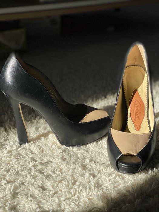 Pantofi din piele Guban