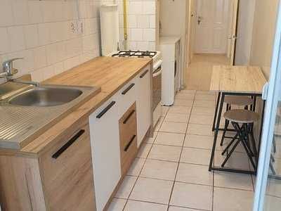 P.f. dau in chirie ap. 1 camera,utilat, mobilat pe B-dul. N. Titulescu